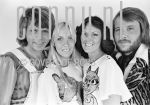 05-06-1975 abba Agnetha Faltskog Bjorn Ulvaeus Anni-Frid Lyngstad Benny Andersson at toppop studio hilversum

[keywords]Posed, portret[/keywords]